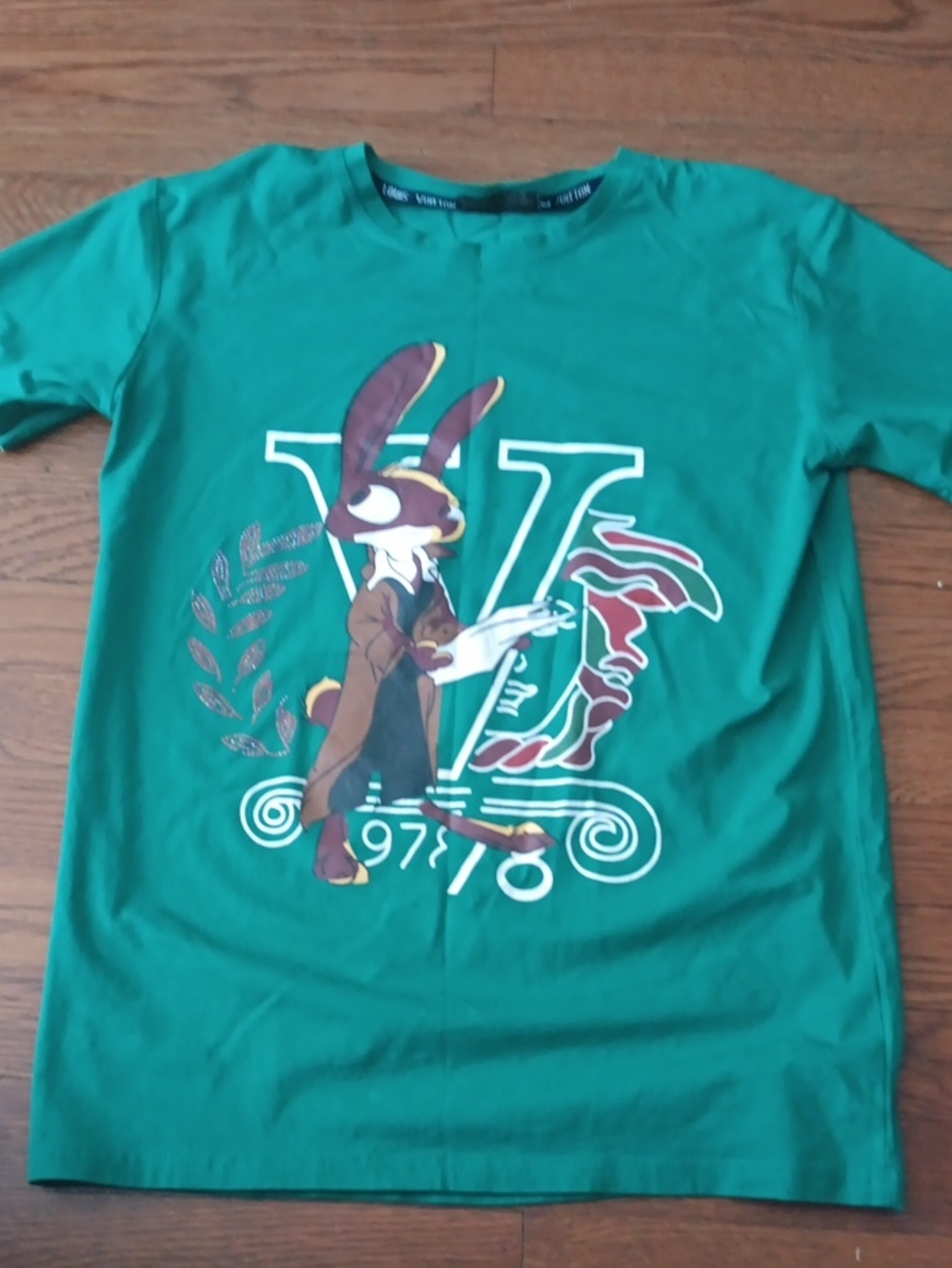 Louis Vuitton Green Bunny Graphic Short Sleeve Tee L